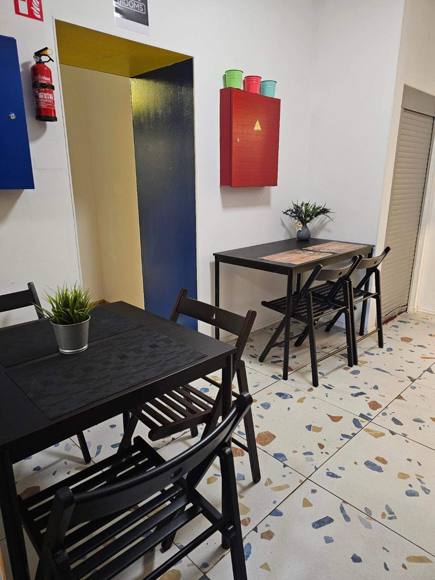 Tiki Taka Hostel & Pub VNO Extérieur photo